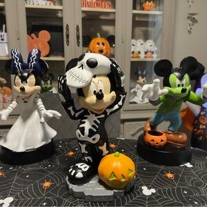 Disney Halloween Mickey and Minnie Figurine Set